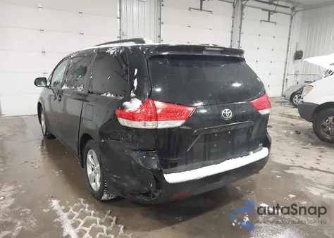 2011 Toyota Sienna Le V6 из США, поврежденный, VIN 5TDKK3DC4BS145695